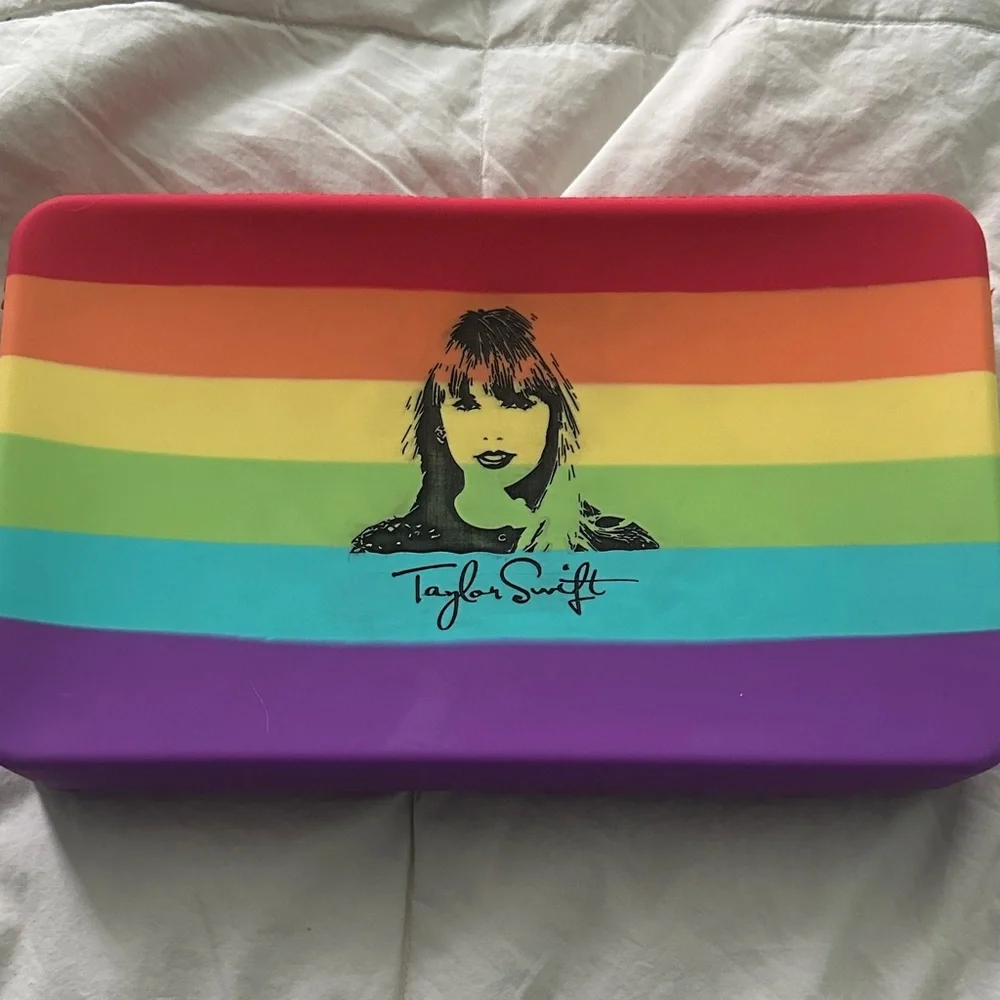 Rainbow Taylor Swift pop-it pencil case